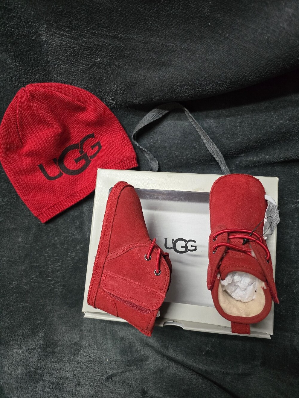 Brand New Ugg Neumel And Beanie Set